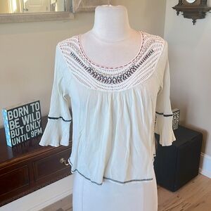 Beige Cream flowy top inTu Large Womens Slit Back